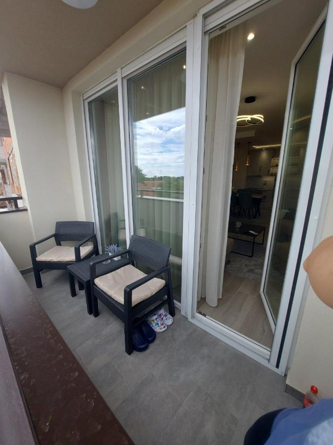 Ferienwohnung Kat Apartman Subotica Exterior foto