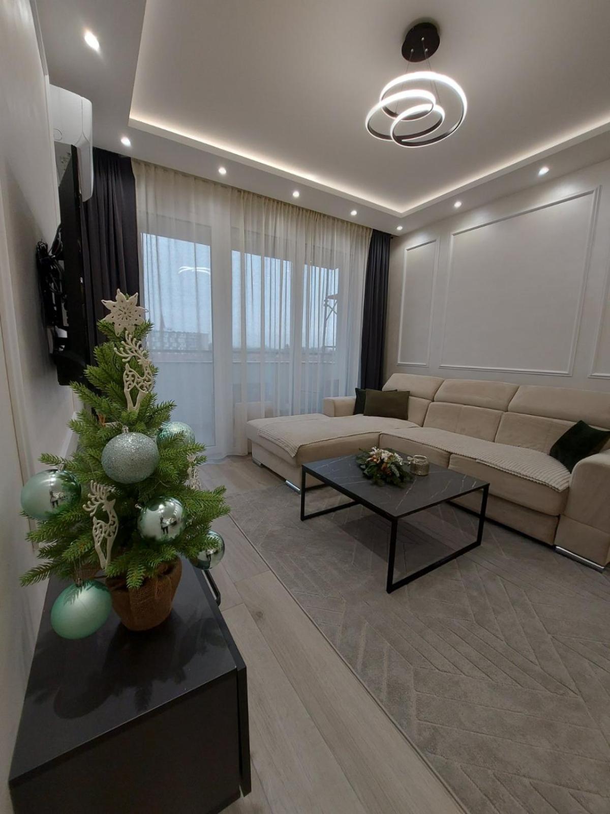 Ferienwohnung Kat Apartman Subotica Exterior foto